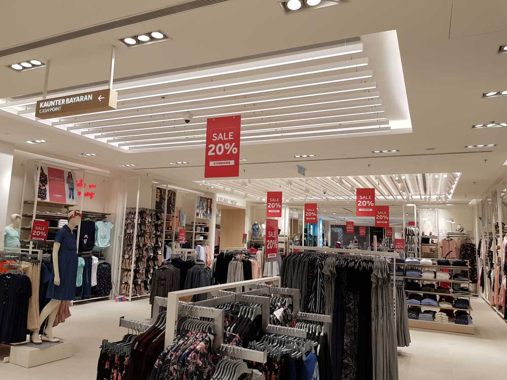 LC-Waikiki-IPC-Mall-1