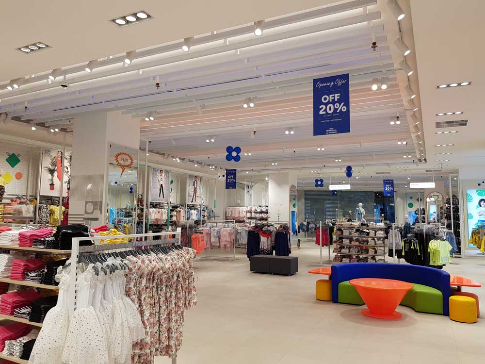 LC-Waikiki-Pakumon-Mall-Surabaya-2